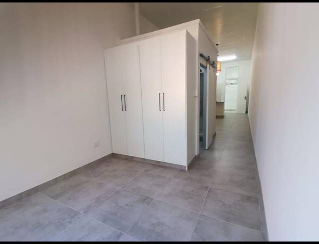 1 BEDROOM PROPERTY TO RENT IN HILTON CENTRAL